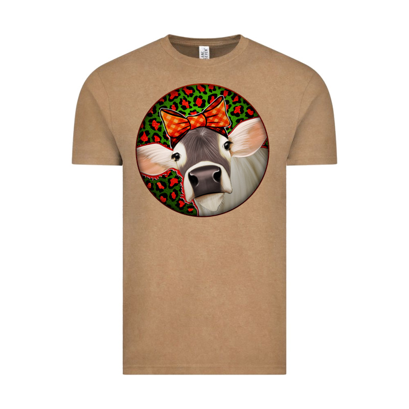 Christmas Cow, Vintage Tee by Jasminsmagicworld | Teevron