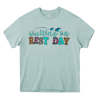Arona waiting on rest day Heavy Core Tee - HRA Design Shop