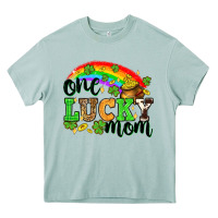 Arona One lucky mom St. Patricks Day Heavy Core Tee - Neo Western