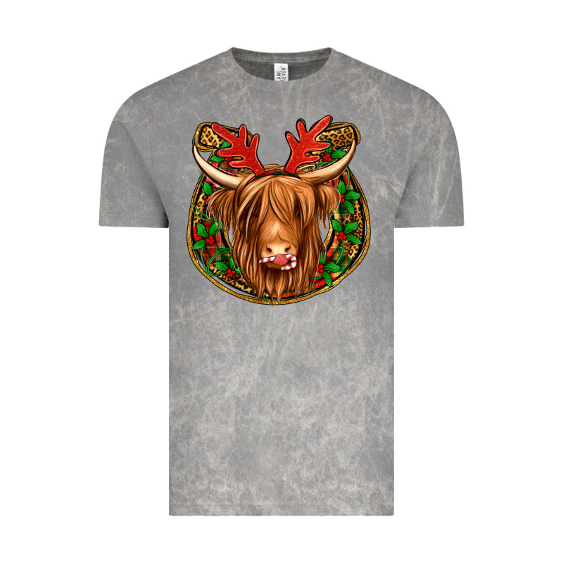 Christmas Highland Cow Mistletoe Christmas Vintage Tee by Jasminsmagicworld | Teevron