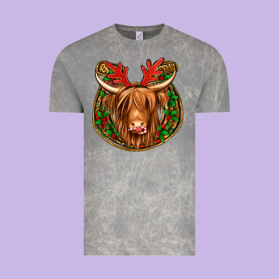 Christmas Highland Cow Mistletoe Christmas Vintage Tee Designed By Jasminsmagicworld