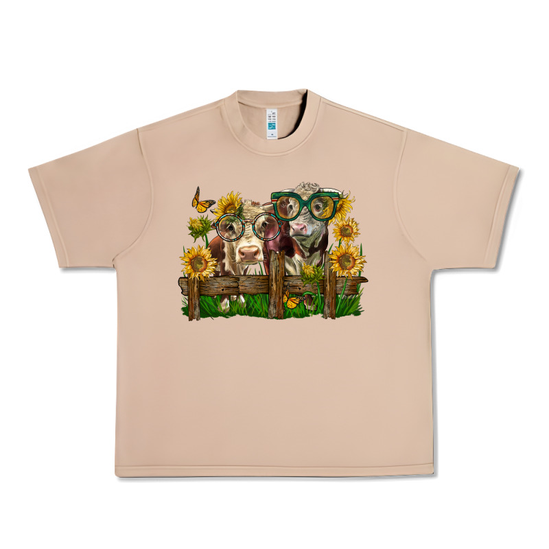 Hereford Bull And Heifer With Sunflowers Urban Heavy Tee by LillyAllenDesigns | Teevron