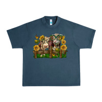 Midnight Navy hereford bull and heifer with sunflowers Urban Heavy Tee - LillyAllenDesigns