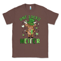 Chestnut one lucky heifer Classic Tee - MaliasSmallBusiness