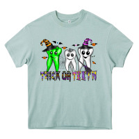Arona trick or teeth Heavy Core Tee - CowhideDigitalArt