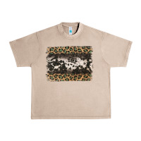 French Oak leopard cowhide pattern background Urban Heavy Tee - Jasminsmagicworld