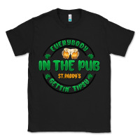Black everybody in the pub getting tipsy Classic Tee - MaliasSmallBusiness