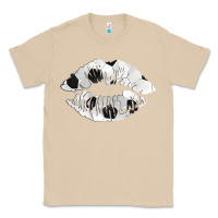 Mushroom soccer lips Classic Tee - AdoDesignShop