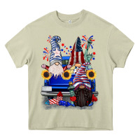 Mossy 4th of July gnomes truck Heavy Core Tee - CowGirlArtShop