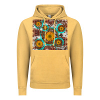 Vintage Mustard sunflowers and western old wheel aztec cowhide background Vintage Hoodie - Artiststas