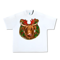 Christmas Highland Cow Mistletoe Christmas Urban Heavy Tee | Teevron