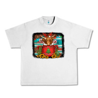 Lunar Rock hot coco christmas highland cow with background Urban Heavy Tee - Jasminsmagicworld