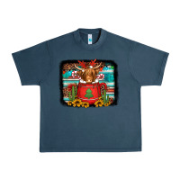 Midnight Navy hot coco christmas highland cow with background Urban Heavy Tee - Jasminsmagicworld