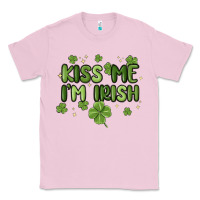Bubblegum Pink kiss me i'm irish Classic Tee - MaliasSmallBusiness