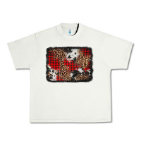 Pistachio distressed cowhide leopard christmas background Urban Heavy Tee - Jasminsmagicworld