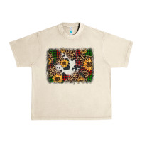 Sandshell distressed christmas sunflowers leopard cowhide background Urban Heavy Tee - Jasminsmagicworld