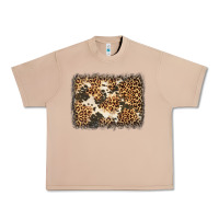 Burro distressed leopard cowhide background Urban Heavy Tee - Jasminsmagicworld
