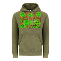 Vintage Olive shamrock glitter leopard and wood background Vintage Hoodie - Artiststas