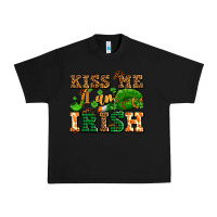 Black kiss me i am irish  with lips and shamrocks Urban Heavy Tee - AdoDesignShop