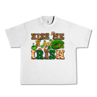 Lunar Rock kiss me i am irish  with lips and shamrocks Urban Heavy Tee - AdoDesignShop