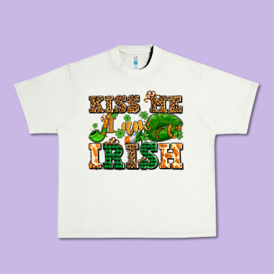 Kiss Me I Am Irish  With Lips And Shamrocks Urban Heavy Tee Designed By Adodesignshop