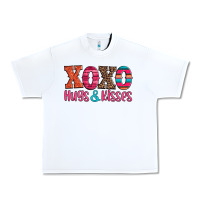 Xoxo Hugs And Kisses Urban Heavy Tee | Teevron