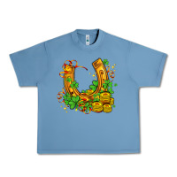 Pebble Blue horseshoe with shamrocks and coin Urban Heavy Tee - AdoDesignShop