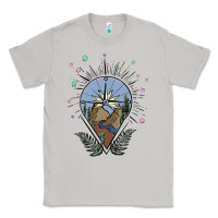 Moon Dust compass with mountain Classic Tee - MaliasSmallBusiness