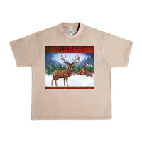 French Oak christmas reindeer red barn country farm christmas Urban Heavy Tee - BarkalooDesign
