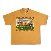 Peanut Butter Western Charolais Bull With Sunflowers Urban Heavy Tee - LillyAllenDesigns
