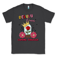 Smoke delulu queen coming through Classic Tee - MaliasSmallBusiness