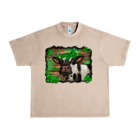 French Oak st Patricks cow with leopard background holstein cow Urban Heavy Tee - Jasminsmagicworld