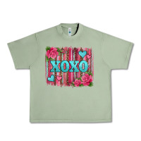 Oil Green xoxo valentines day leopard glitter brushstroke Urban Heavy Tee - Jasminsmagicworld