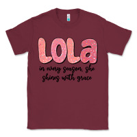 Burgundy lola in every season, she shines with grace Classic Tee - MaliasSmallBusiness