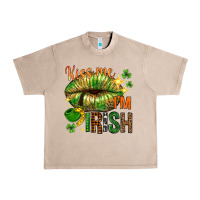 French Oak kiss me im irish with lip Urban Heavy Tee - NancyCooperArtShop