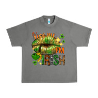 Tornado kiss me im irish with lip Urban Heavy Tee - NancyCooperArtShop