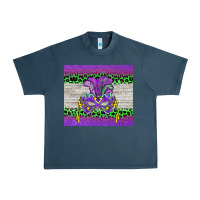 Midnight Navy mardi gras  mask Urban Heavy Tee - BarkalooDesign