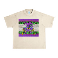 Sandshell mardi gras  mask Urban Heavy Tee - BarkalooDesign