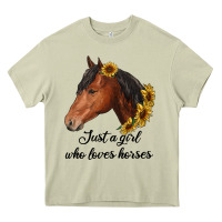 Mossy just a girl who loves horses Heavy Core Tee - RanaPortraitStore