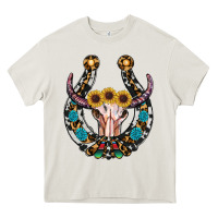 Cream western horseshoe skull Heavy Core Tee - RanaPortraitStore