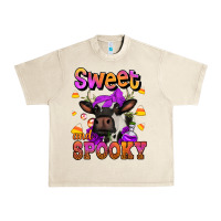 Sandshell sweet and spooky halloween cow Urban Heavy Tee - Jasminsmagicworld