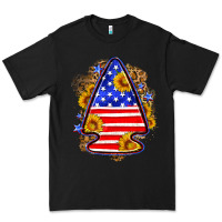 Black American flag arrowhead Premium Tee - Neo Western