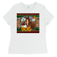 White christmas farm and horse Ladies Tee - RanaPortraitStore