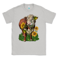 Moon Dust hereford bull with sunflowers Classic Tee - LillyAllenDesigns
