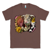 Chestnut hereford bull western background Classic Tee - LillyAllenDesigns