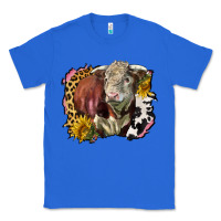 True Royal hereford bull western background Classic Tee - LillyAllenDesigns