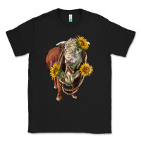 Black hereford bull rope and sunflowers Classic Tee - LillyAllenDesigns