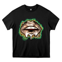 Black soccer lips Heavy Core Tee - Zillion Design Studio