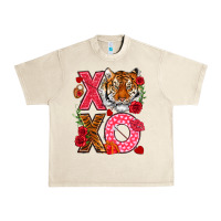 Sandshell xoxo with tiger Urban Heavy Tee - NancyCooperArtShop