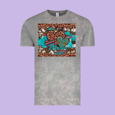 Hearts Mama Vintage Tee Designed By Artiststas